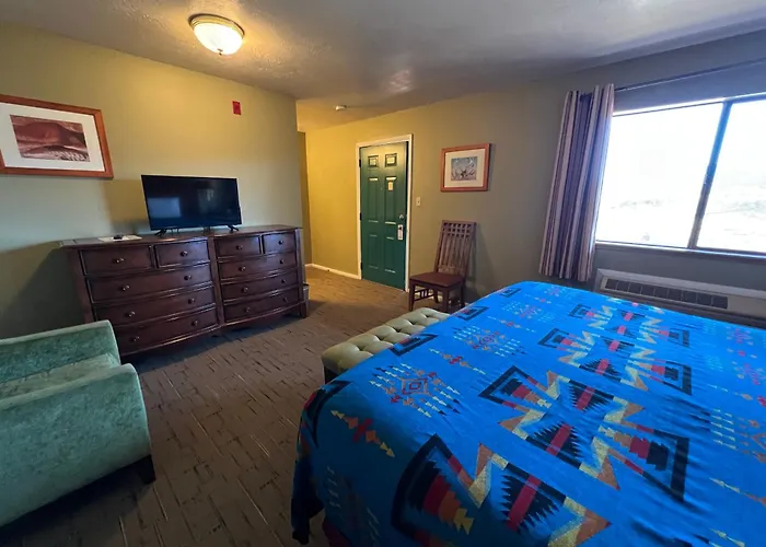 The Rim Rock Inn