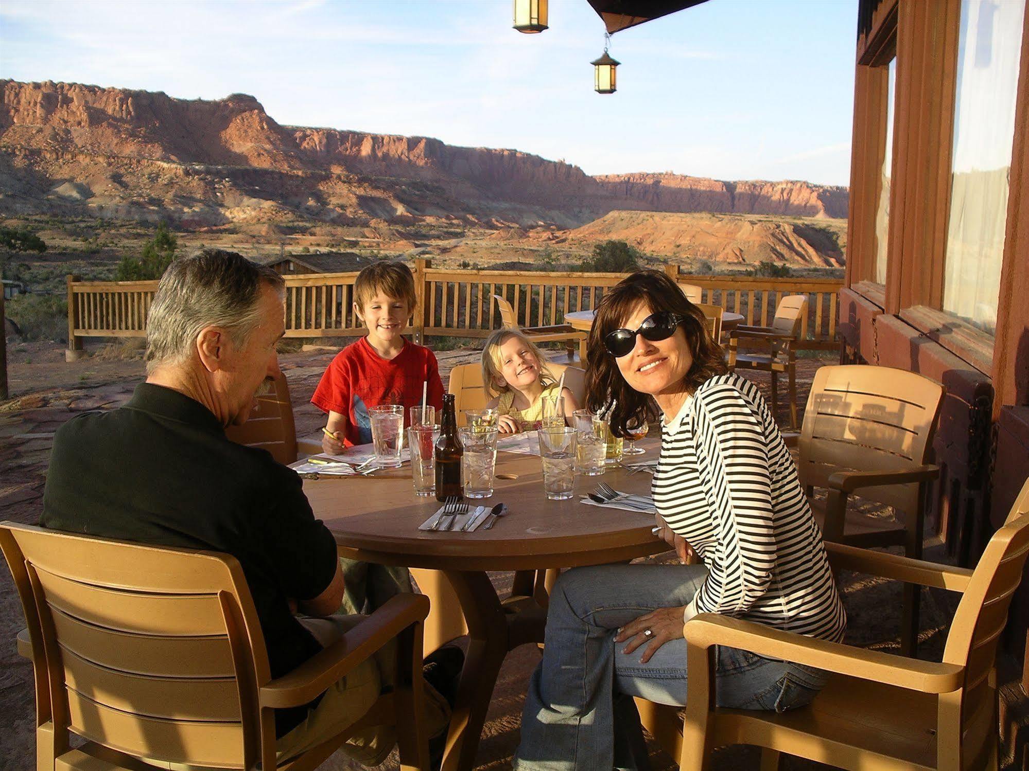 The Rim Rock Motel 2*